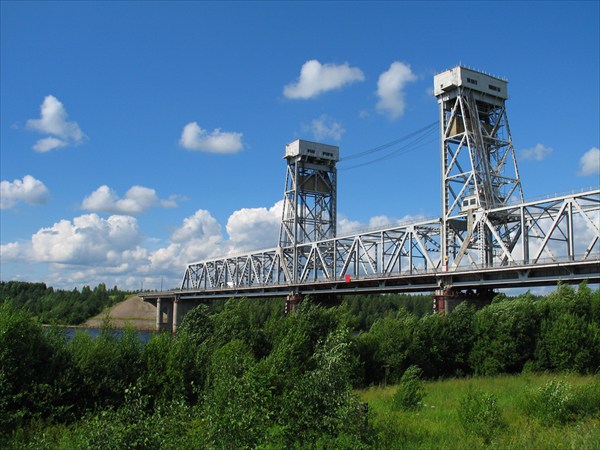 Н.п.Лодейное Поле. Разводной мост через реку Свирь.